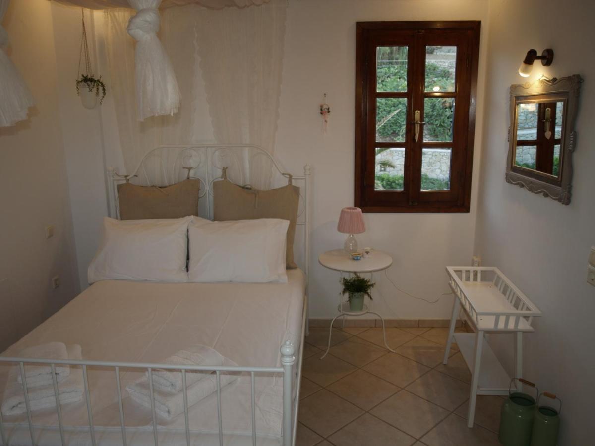 Ornos Seaside Blue Villas Exterior photo
